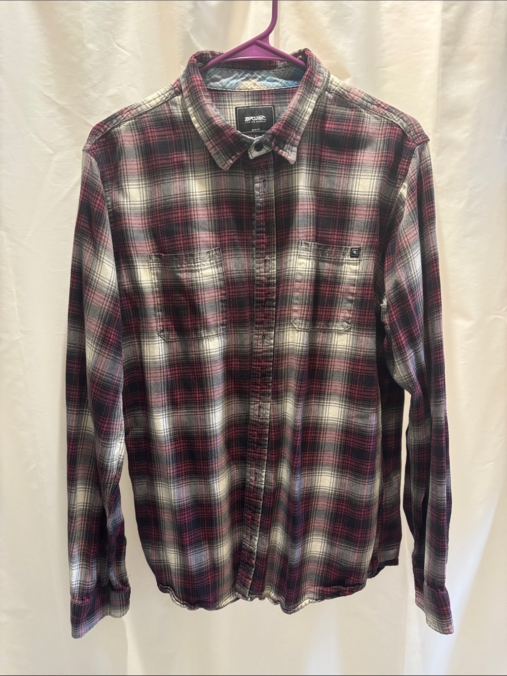 Quiksilver Men’s Black and Red Plaid Long-Sleeve Shirt